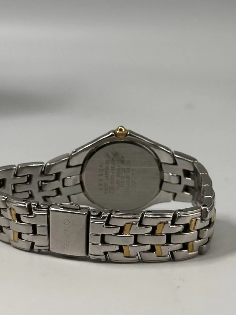 Seiko Watch Women Silver Gold Two Tone Beige Dial Date V789-0369 New Battery